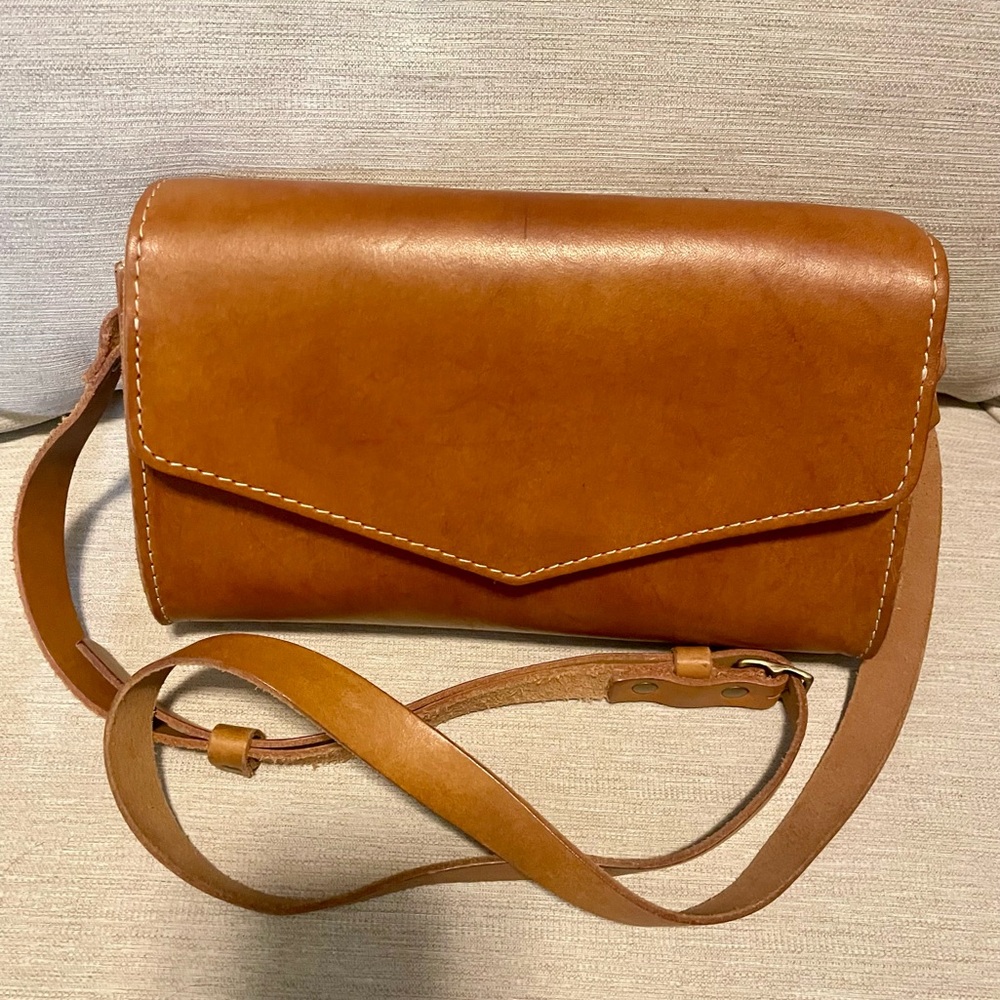 Portland Leather Astoria Crossbody Bag in Tan